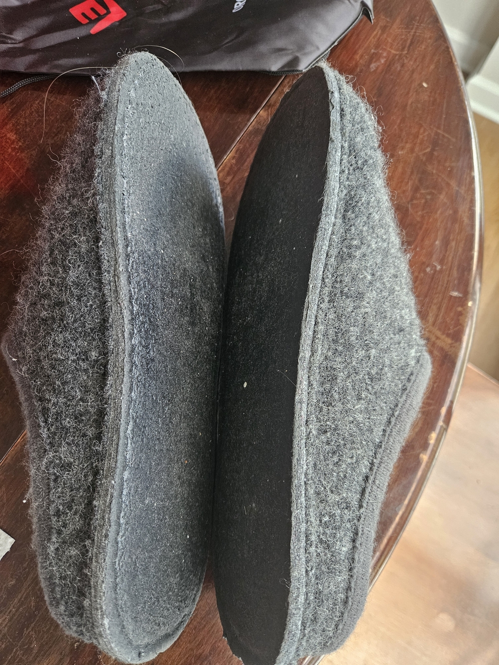 Men's Gray Wool Slippers - Picture 2 of 3